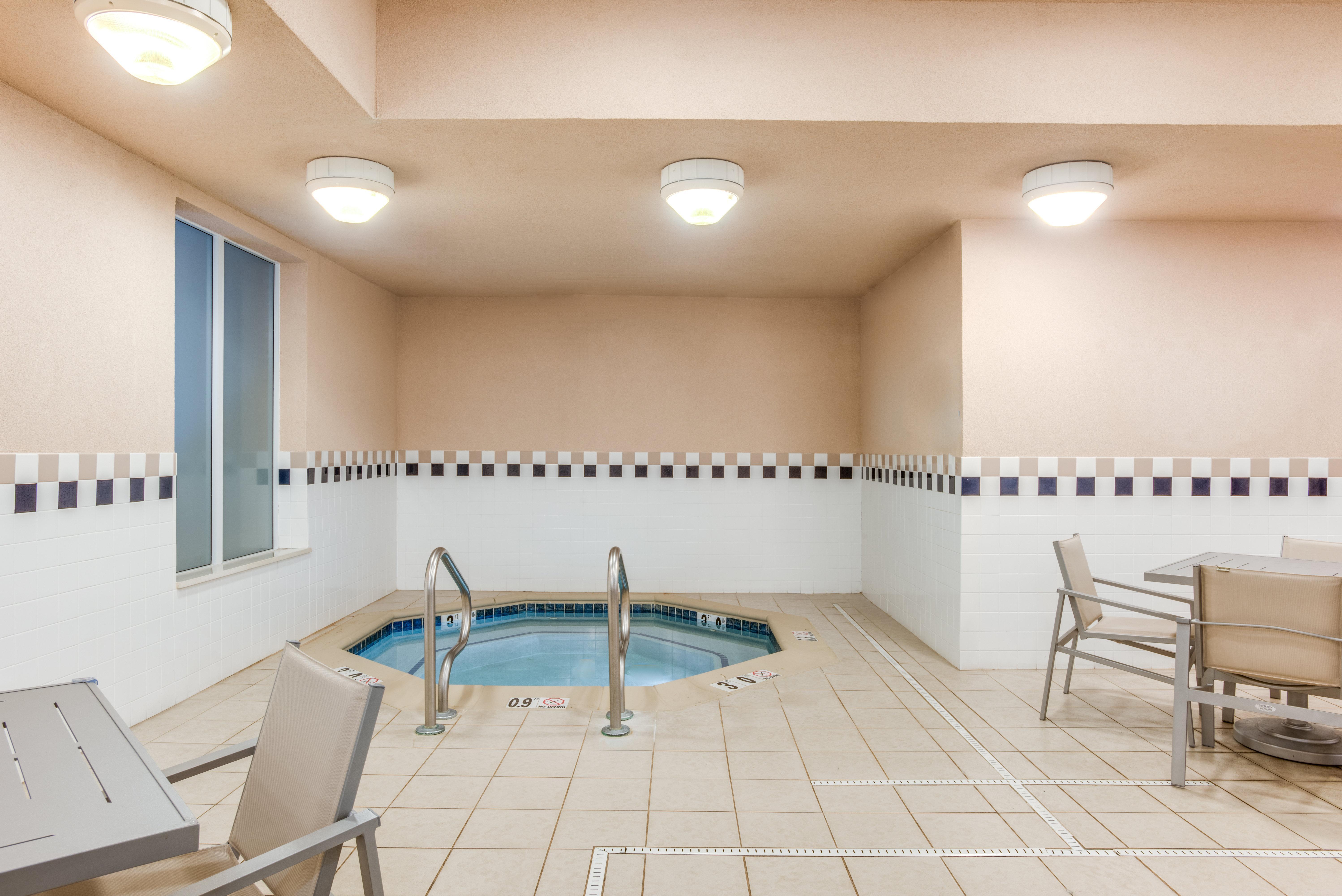 Holiday Inn Express Hotel & Suites Bethlehem By Ihg Esterno foto