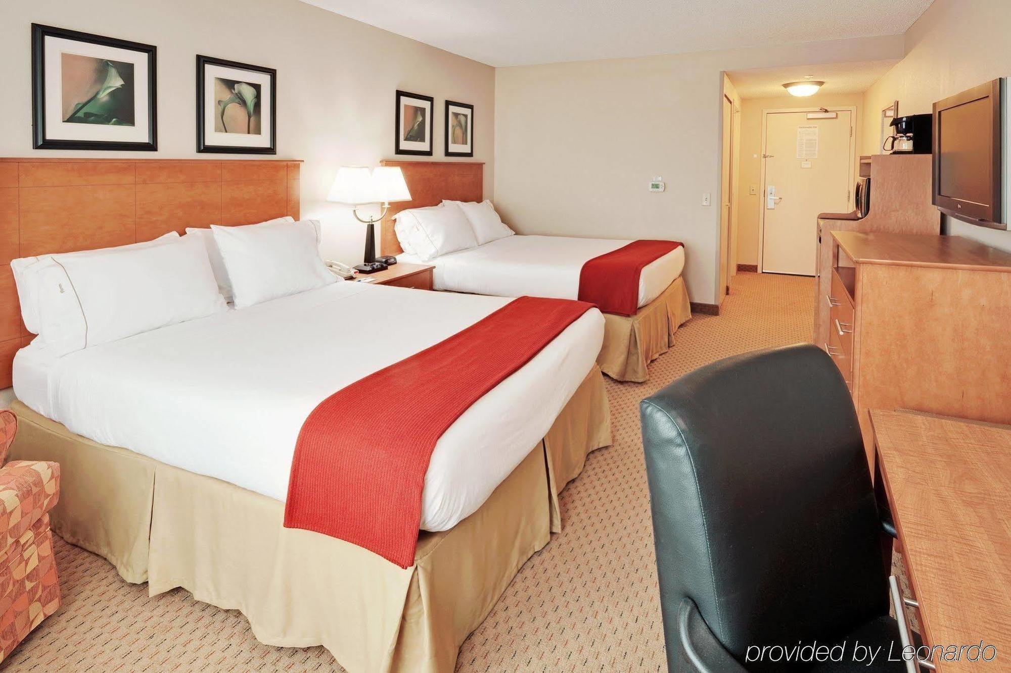Holiday Inn Express Hotel & Suites Bethlehem By Ihg Esterno foto